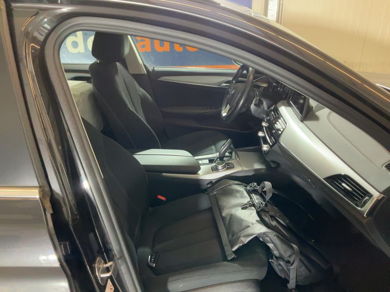 BMW 5er 520i 2019 – снимка 16