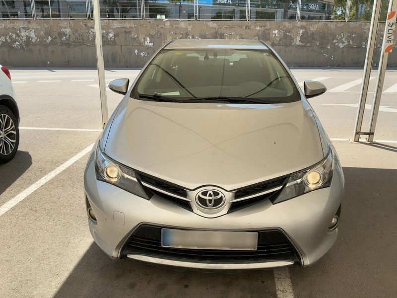 Toyota Auris 2.0 D-4D Dynamic 2014 – снимка 14