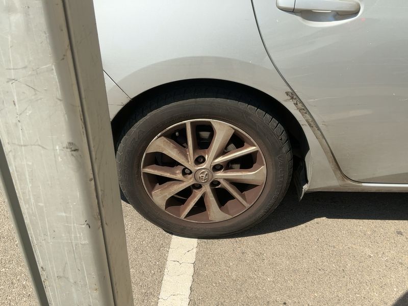Toyota Auris 2.0 D-4D Dynamic 2014 – снимка 9