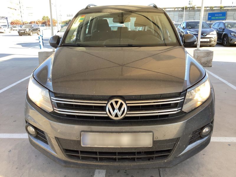 Volkswagen Tiguan 2.0 TDI Advance BlueMotion Tech 2015 – снимка 14