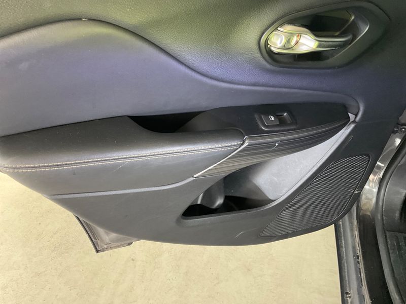 Jeep Cherokee 2.2 M-Jet Limited 4WD 2016 – снимка 25