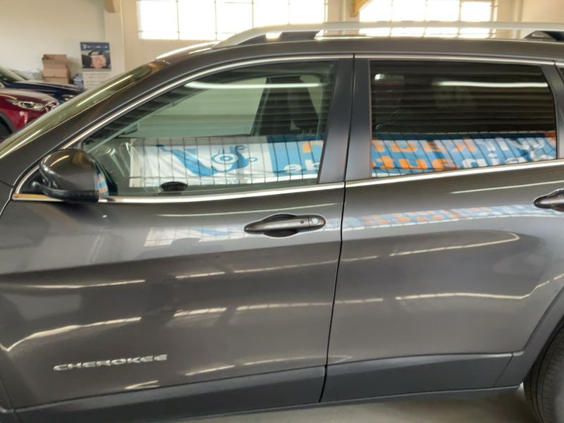 Jeep Cherokee 2.2 M-Jet Limited 4WD 2016 – снимка 4