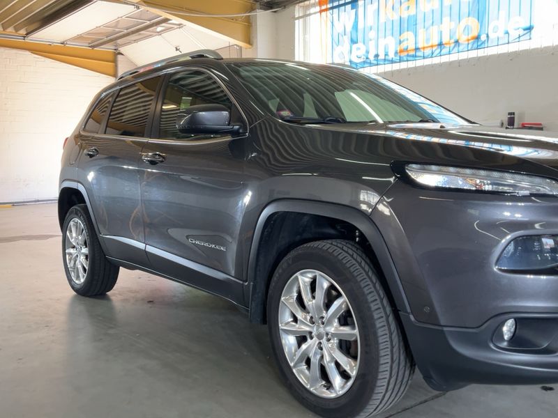Jeep Cherokee 2.2 M-Jet Limited 4WD 2016 – снимка 12