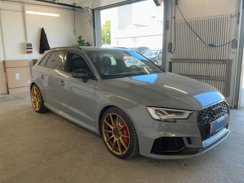 Audi RS 3 Sportback 2.5 TFSI quattro 2018 – снимка 12