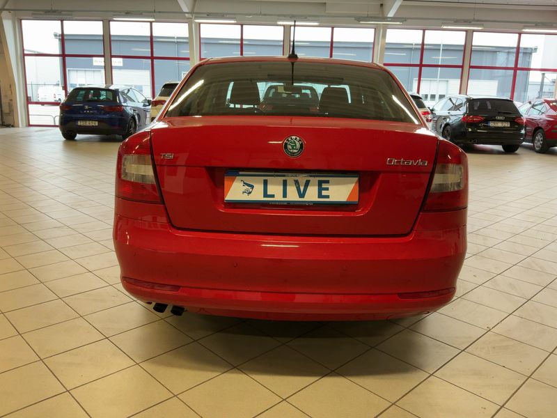 Skoda Octavia 1.4 TSI Elegance 2012 – снимка 7