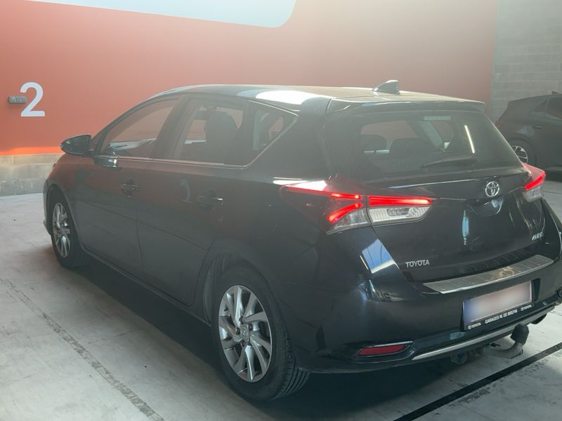 Toyota Auris 1.2 Turbo Design Edition 2016 – снимка 6
