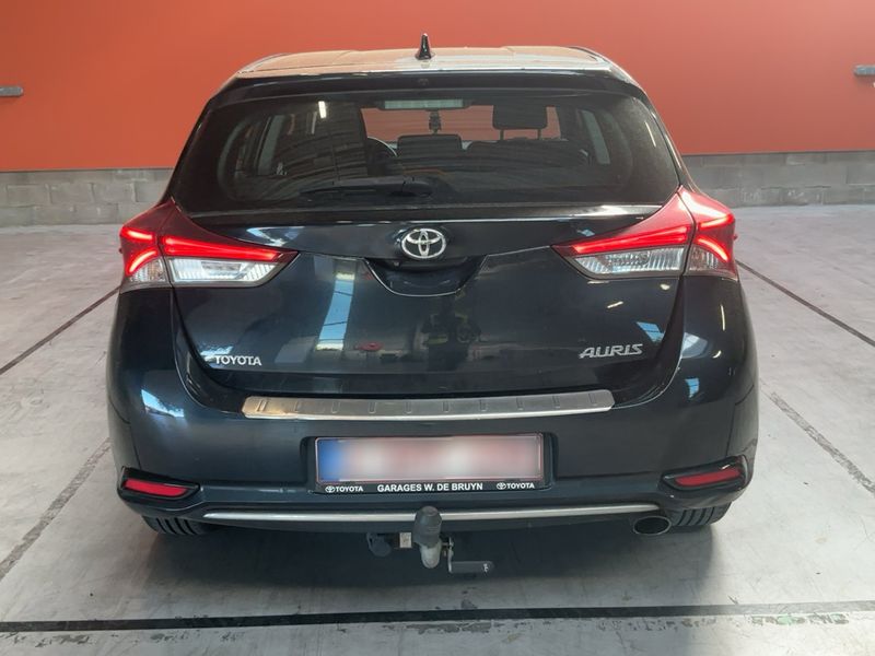 Toyota Auris 1.2 Turbo Design Edition 2016 – снимка 7