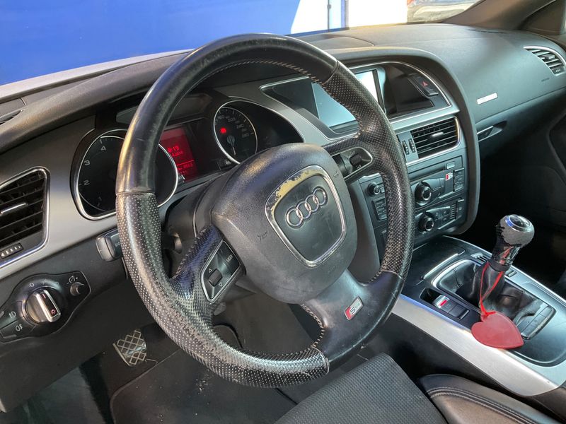 Audi A5 2.0 TDI 2010 – снимка 30