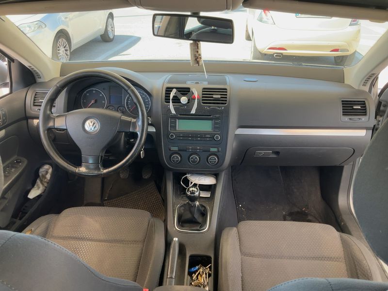Volkswagen Jetta 2.0 TDI Sportline 2006 – снимка 17