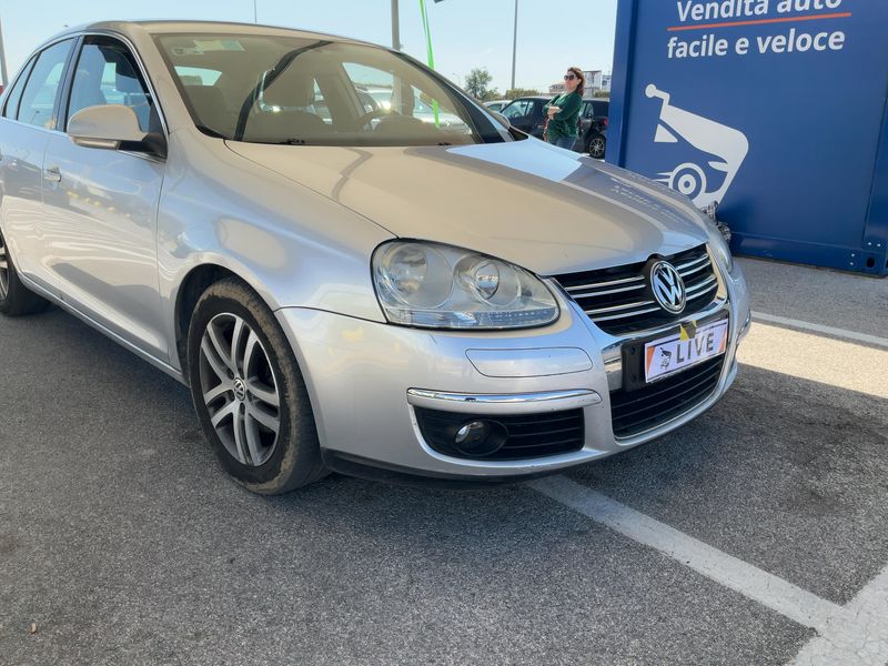 Volkswagen Jetta 2.0 TDI Sportline 2006 – снимка 12
