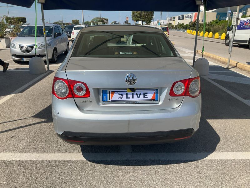 Volkswagen Jetta 2.0 TDI Sportline 2006 – снимка 7
