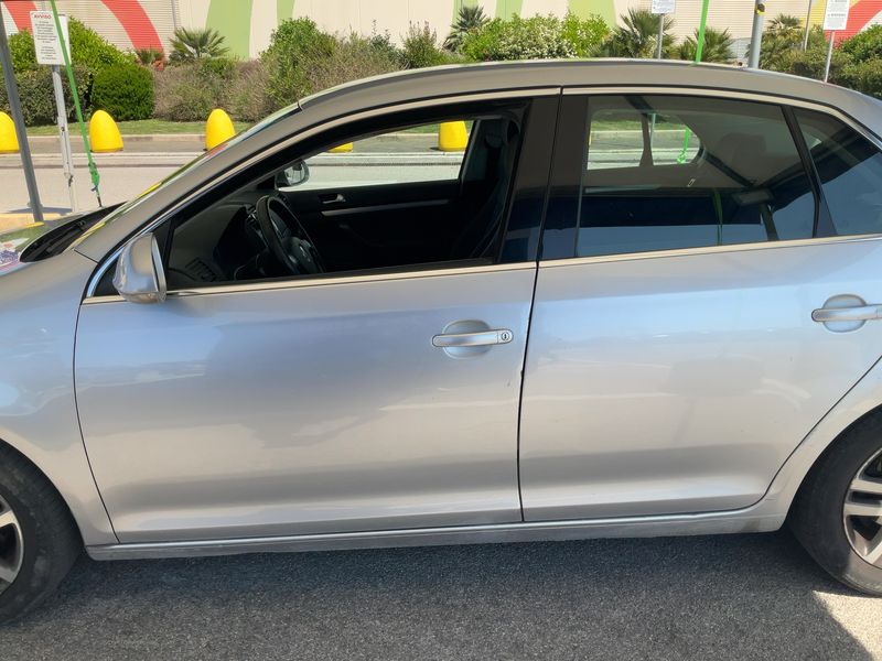 Volkswagen Jetta 2.0 TDI Sportline 2006 – снимка 4
