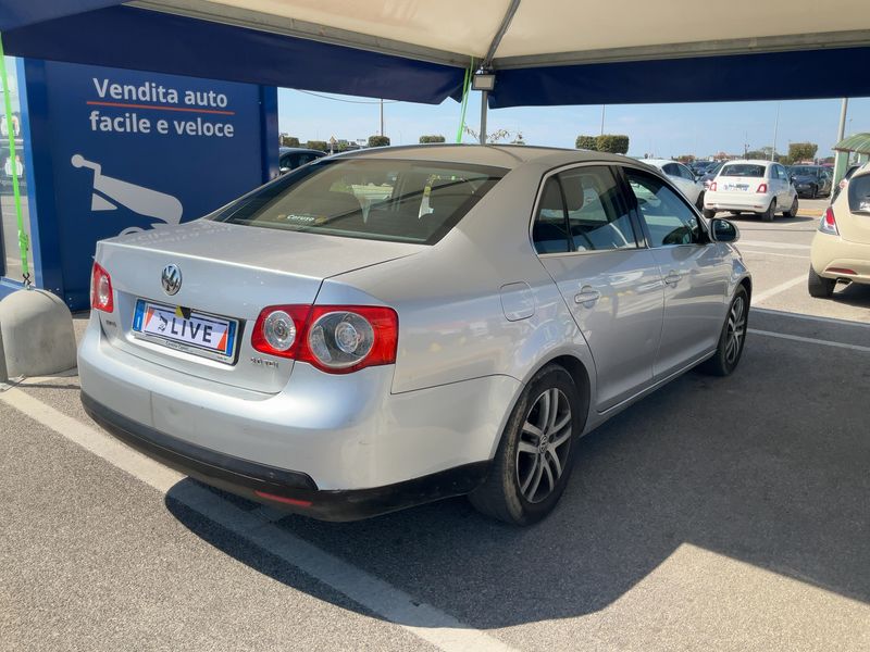 Volkswagen Jetta 2.0 TDI Sportline 2006 – снимка 8