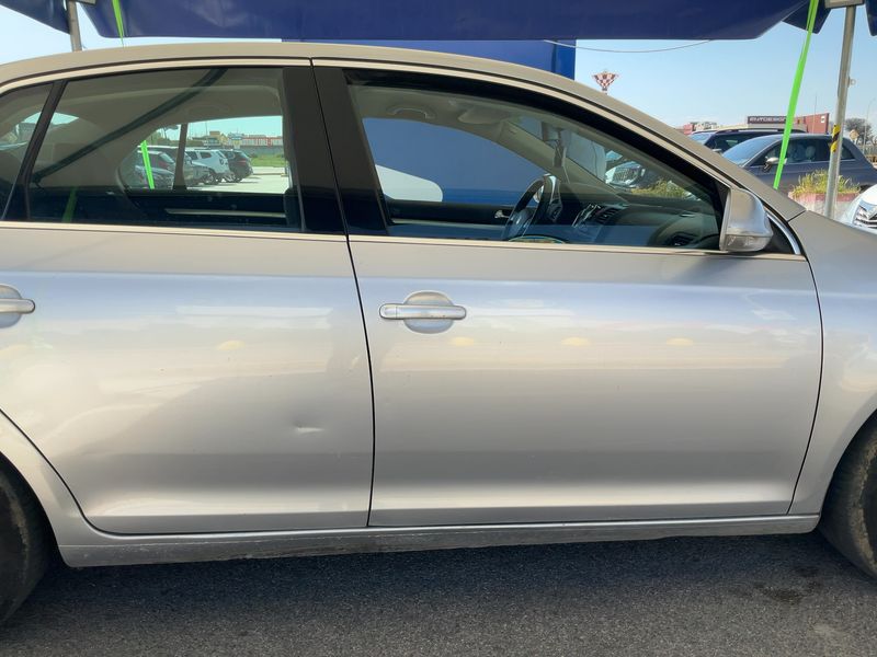 Volkswagen Jetta 2.0 TDI Sportline 2006 – снимка 10