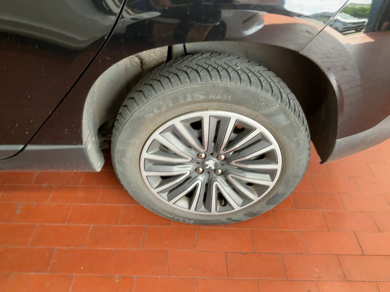Peugeot 2008 1.2 VTi Active 2018 – снимка 5