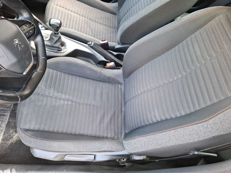 Peugeot 208 1.2 PureTech Active 2020 – снимка 38