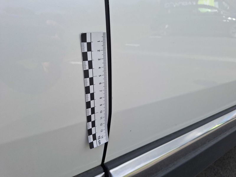 Peugeot 3008 1.5 Blue-HDi Allure Pack 2022 – снимка 19