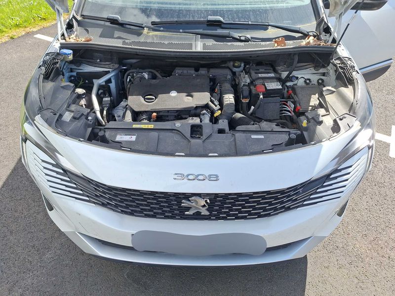 Peugeot 3008 1.5 Blue-HDi Allure Pack 2022 – снимка 8