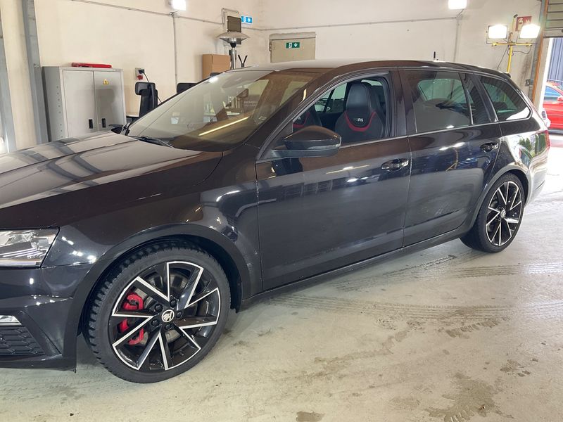 Skoda Octavia 2.0 TSI RS 245 2019 – снимка 2
