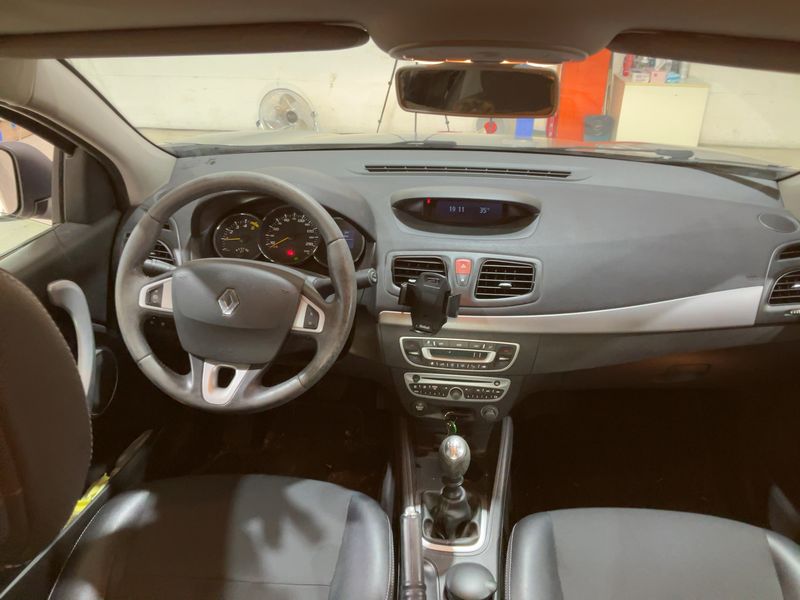 Renault Fluence 1.5 dCi Dynamique 2010 – снимка 17