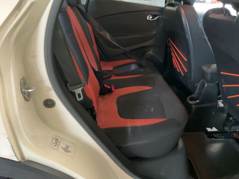 Renault Captur 1.2 TCe Intens 2013 – снимка 19