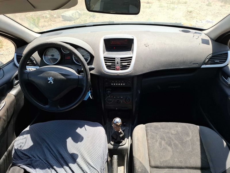 Peugeot 207 1.6 HDi Style 2008 – снимка 11