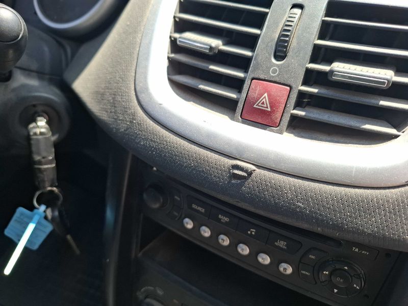Peugeot 207 1.6 HDi Style 2008 – снимка 46