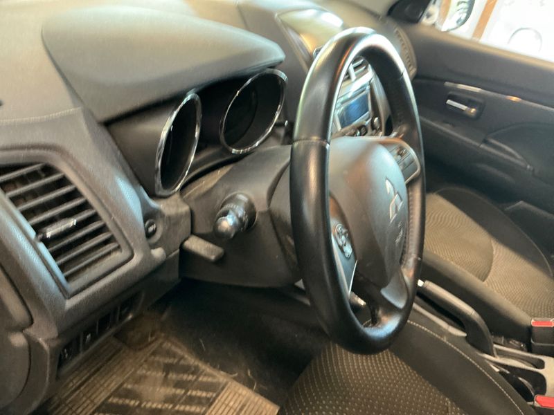 Mitsubishi ASX 1.6 Edition 2WD 2013 – снимка 24