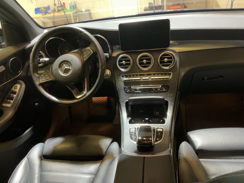 Mercedes-Benz GLC-Klasse GLC 300 4Matic AMG Line 2018 – снимка 17
