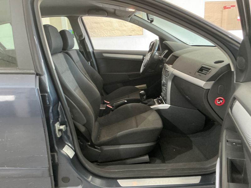 Opel Astra 1.3 CDTI Sport 2007 – снимка 3