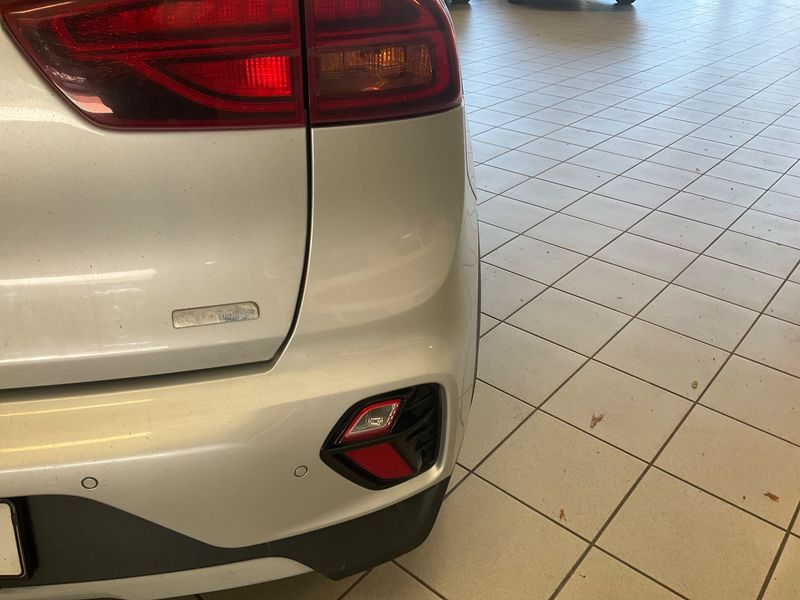 Kia Niro 1.6 GDI Plug-in Hybrid Motion 2019 – снимка 27