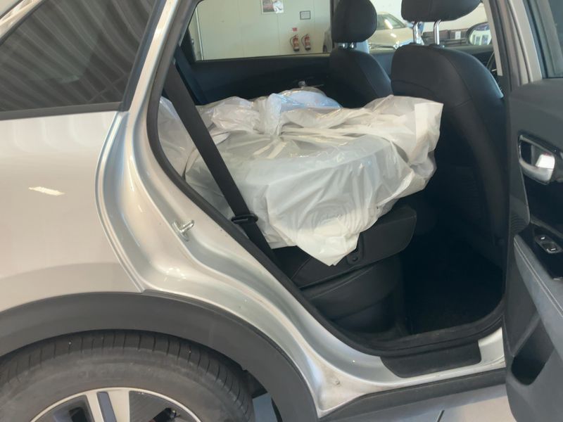 Kia Niro 1.6 GDI Plug-in Hybrid Motion 2019 – снимка 20
