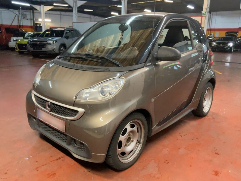 Smart fortwo 1.0 Micro Hybrid Drive pulse 2012 – снимка 2