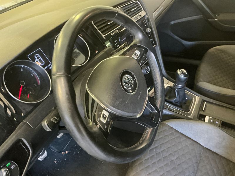 Volkswagen Golf VII 1.6 TDI Join 2019 – снимка на щета 38