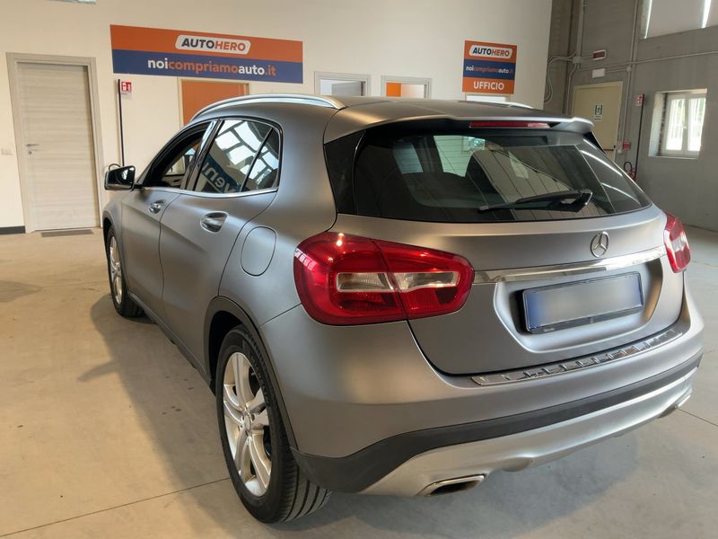Mercedes-Benz GLA-Klasse GLA 200 d Sport 2016 – снимка 6