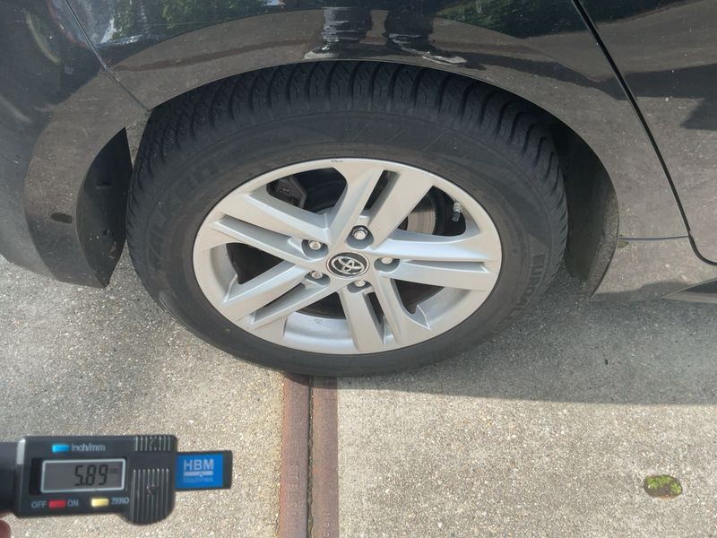 Toyota Corolla 1.8 Hybrid Active 2019 – снимка 9