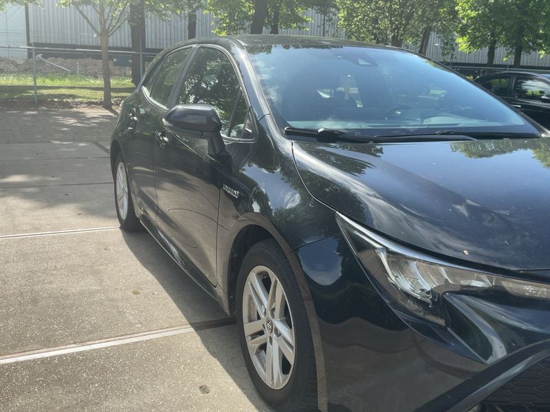 Toyota Corolla 1.8 Hybrid Active 2019 – снимка 12