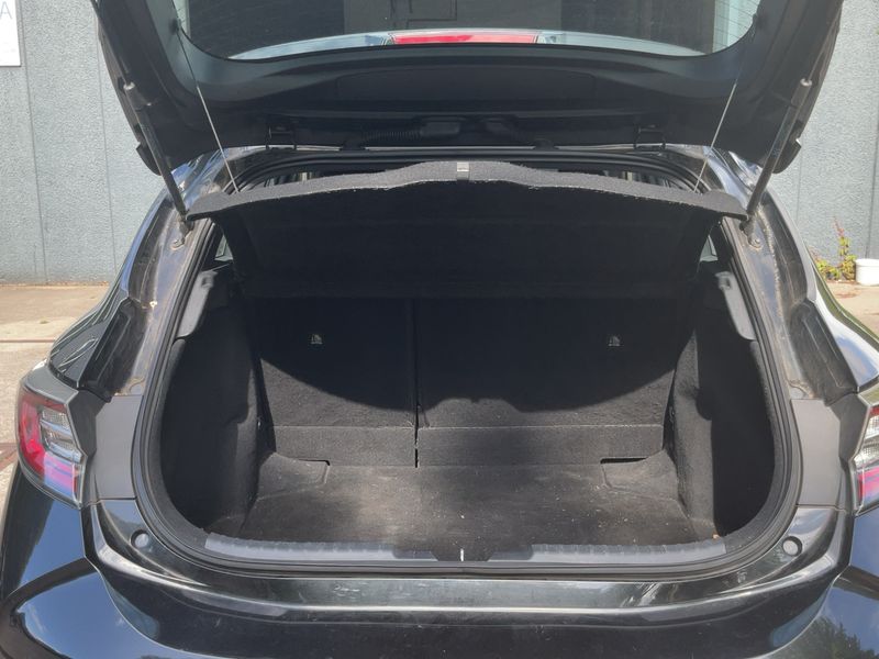 Toyota Corolla 1.8 Hybrid Active 2019 – снимка 15