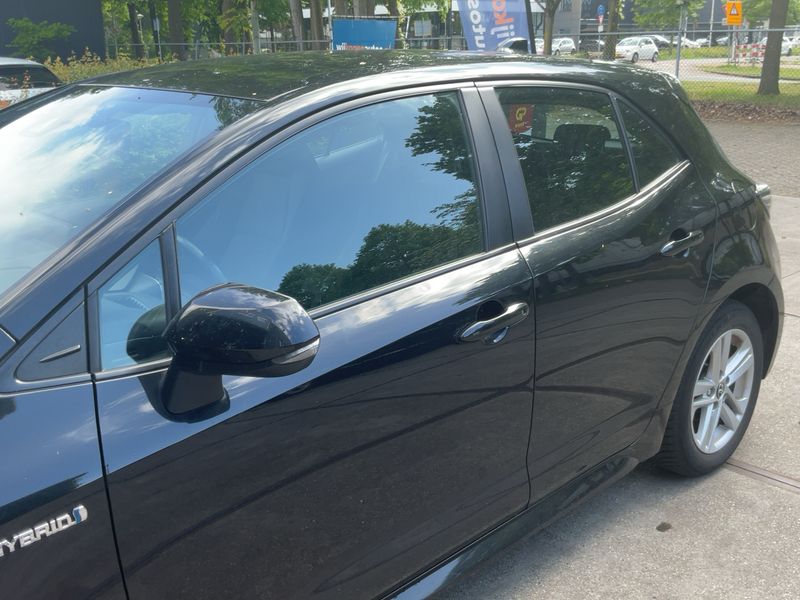 Toyota Corolla 1.8 Hybrid Active 2019 – снимка 4