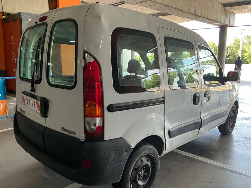 Renault Kangoo 1.5 dCi Pack Authentique 2006 – снимка 2