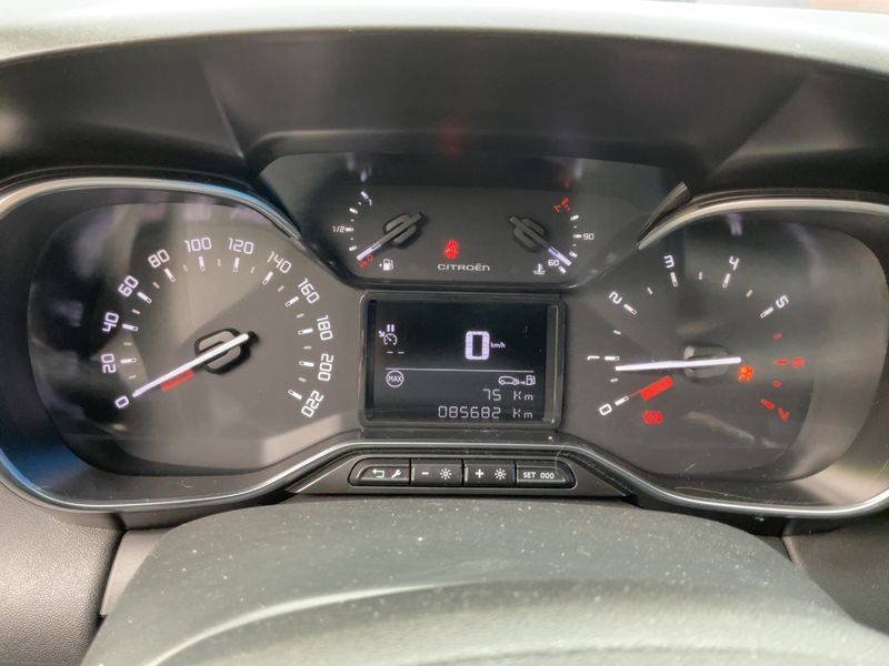 Citroen C3 Aircross 1.6 Blue-HDi Feel 2018 – снимка 18
