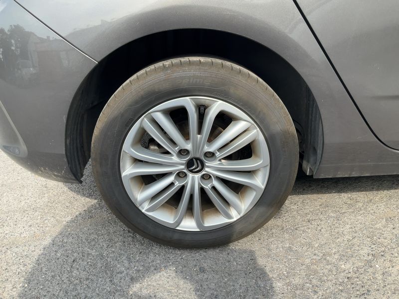 Citroen C4 1.2 e-THP Millenium 2017 – снимка 9