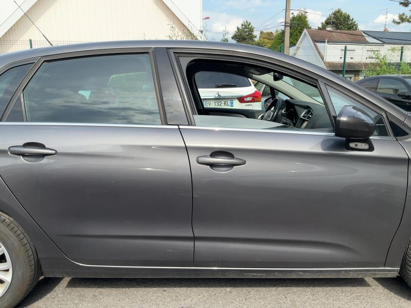 Citroen C4 1.2 e-THP Millenium 2017 – снимка 10