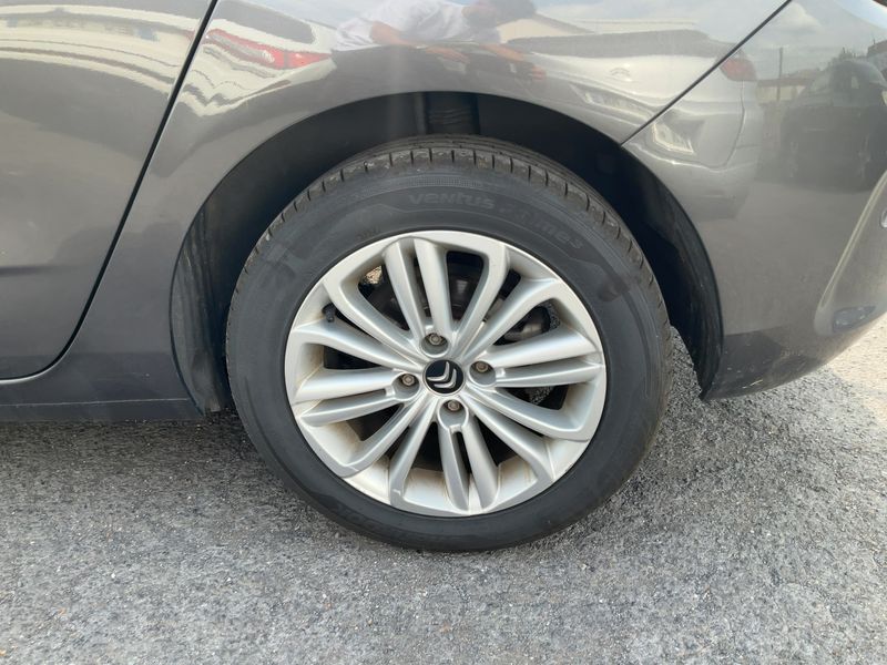 Citroen C4 1.2 e-THP Millenium 2017 – снимка 5