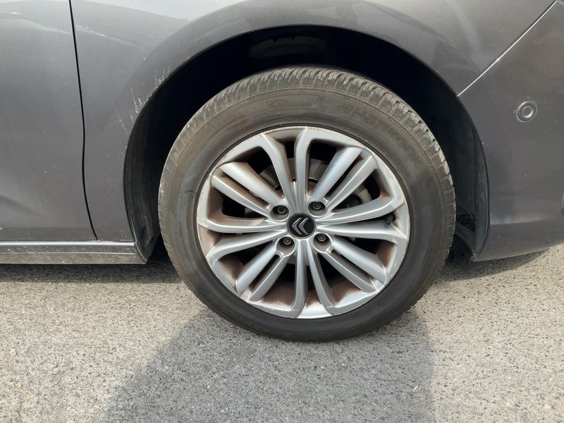 Citroen C4 1.2 e-THP Millenium 2017 – снимка 11