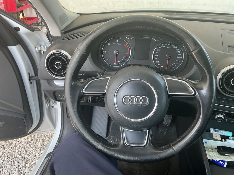 Audi A3 Sportback 1.6 TDI Ambition 2015 – снимка 24