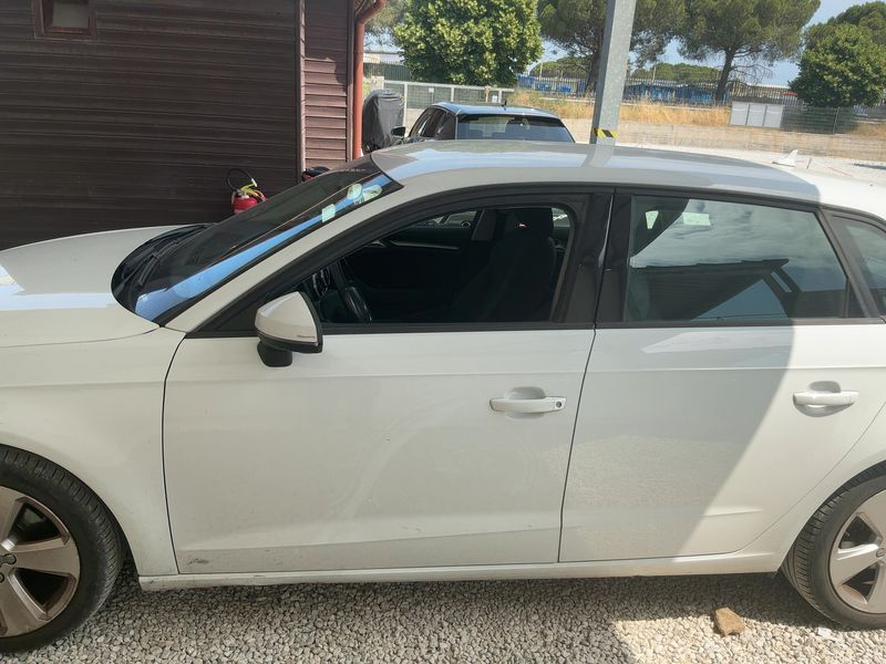 Audi A3 Sportback 1.6 TDI Ambition 2015 – снимка 4
