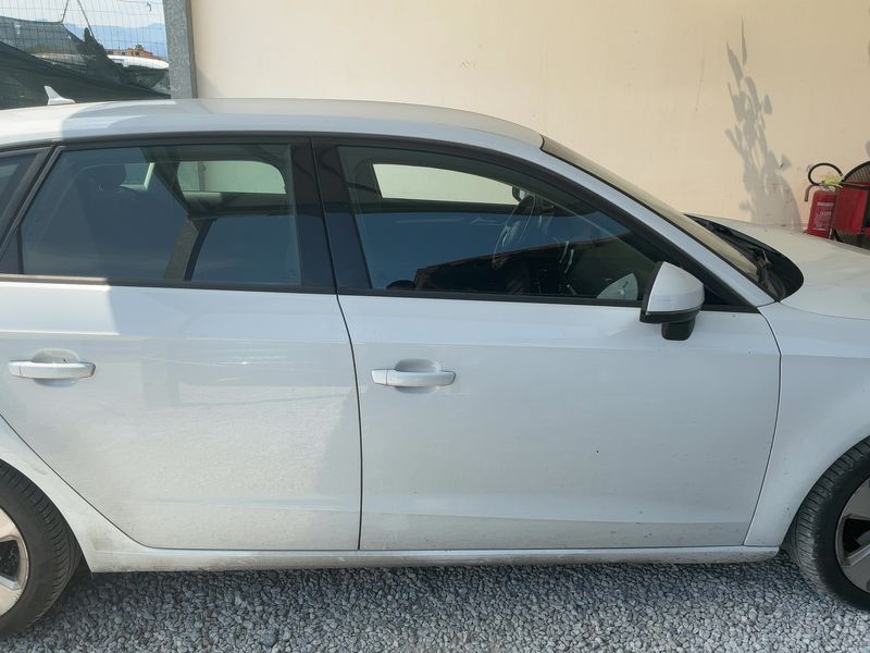 Audi A3 Sportback 1.6 TDI Ambition 2015 – снимка 10