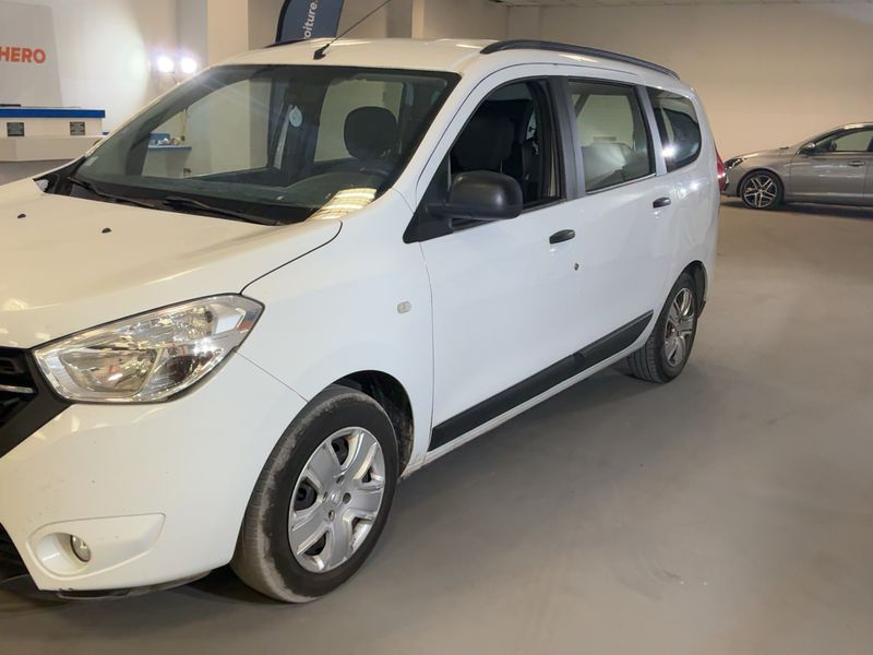Dacia Lodgy 1.6 SCe Silver Line 2017 – снимка 2