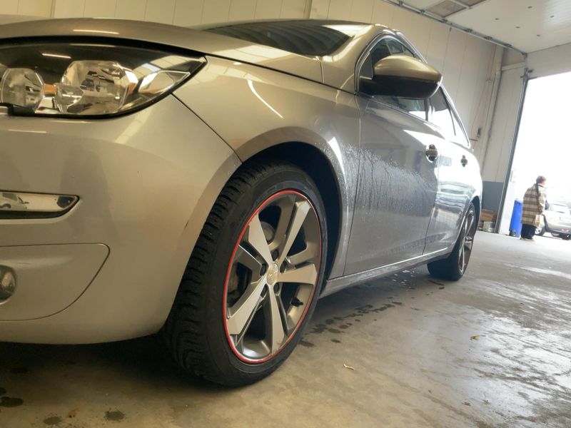 Peugeot 308 1.2 e-THP Active 2014 – снимка 2